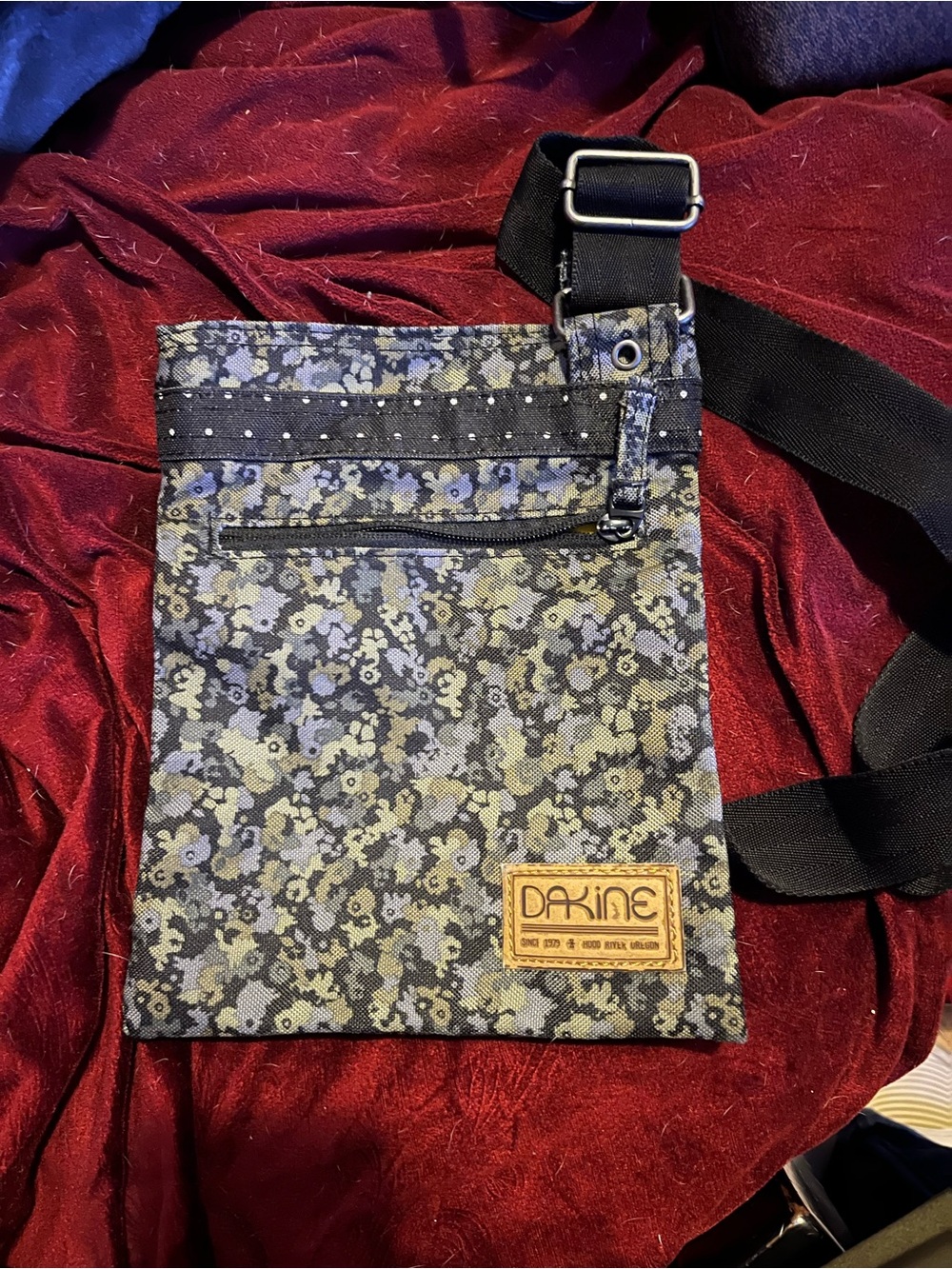 Dakine Floral Crossbody Bag in Olive Green and Black